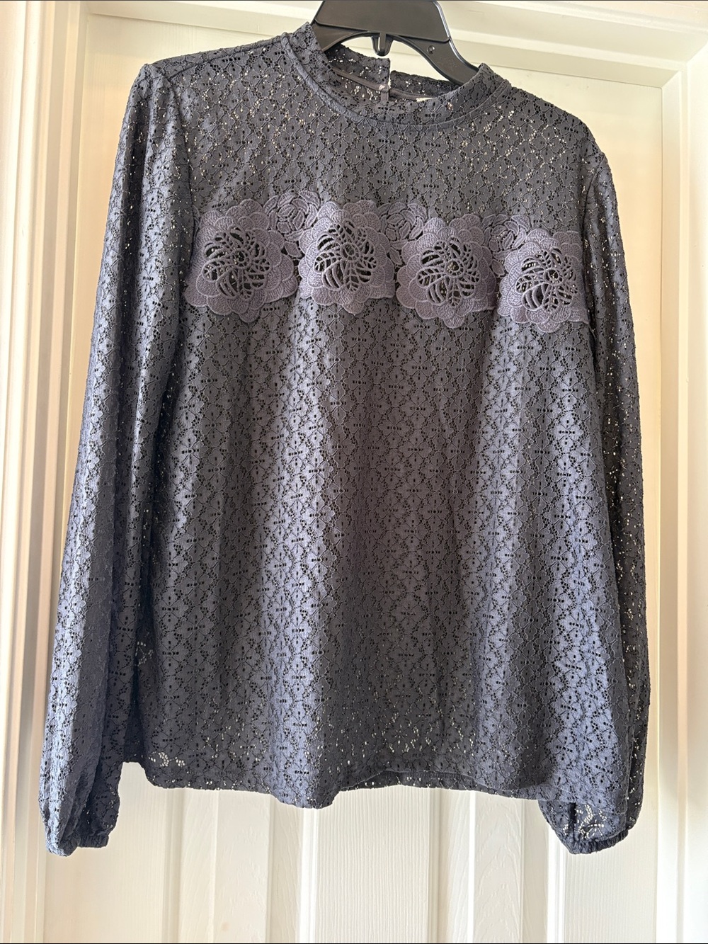 Loft Grey Lace Floral Appliqué Blouse Medium/ Long Sleeve Mock Neck Top